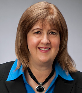 Laurie Henrichsen_portrait_web.jpg